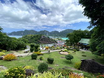 Similar image 21703370