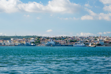 Similar image 21704532