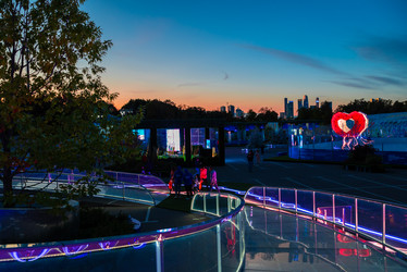 Similar image 21716337