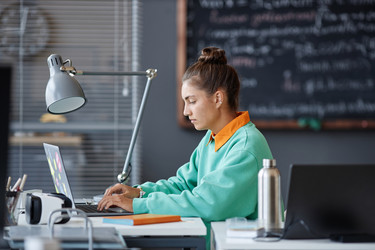 Similar image 21733990