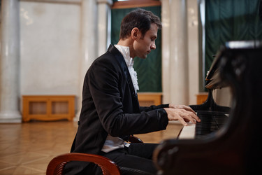 Similar image 21740712