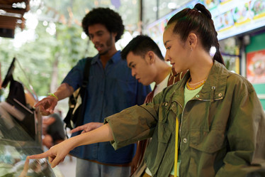 Similar image 21737393