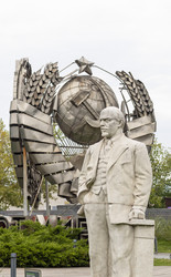 Similar image 21745009