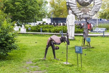 Similar image 21745015