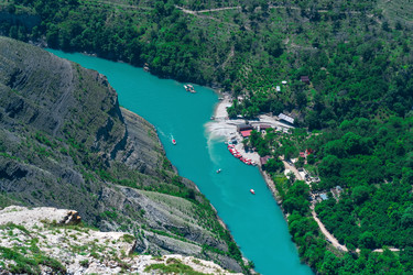 Similar image 21748388