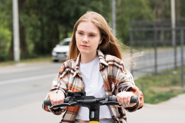 Similar image 21756096