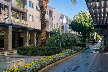 Similar image 21753680