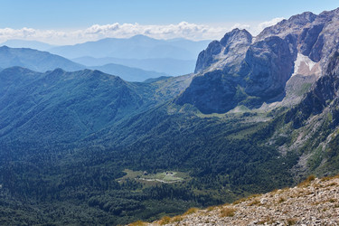 Similar image 21754335