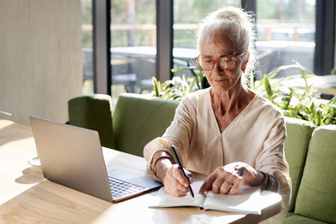 Similar image 21735220