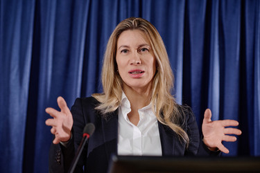 Similar image 21733078