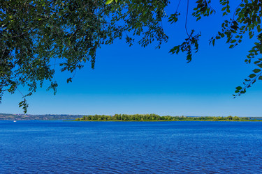 Similar image 21776204