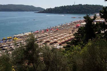 Similar image 21784162