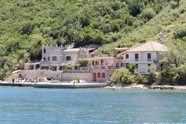 Similar image 21784337