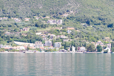 Similar image 21784350