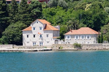 Similar image 21784351