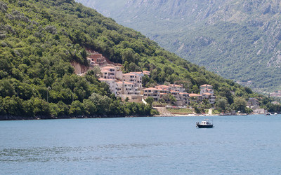 Similar image 21784352