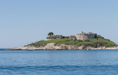 Similar image 21784380