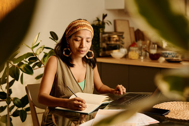 Similar image 21802349