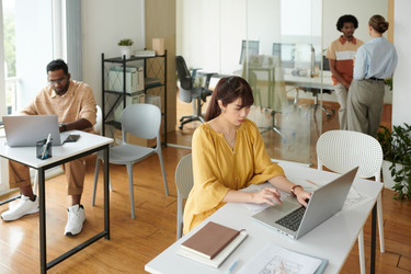 Similar image 21795792