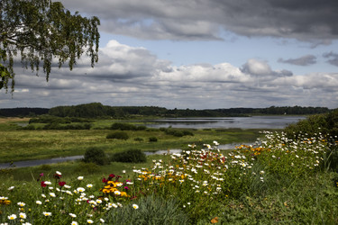 Similar image 21811481