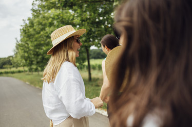 Similar image 21810457