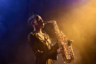 Similar image 21800884