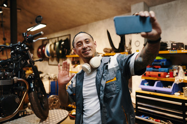 Similar image 21799875