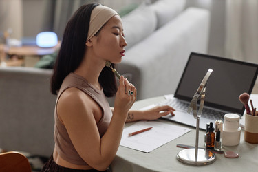 Similar image 21799888