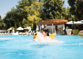 Similar image 21838786