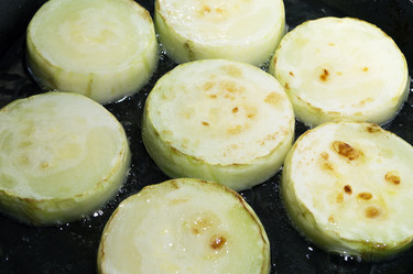 Similar image 21833375