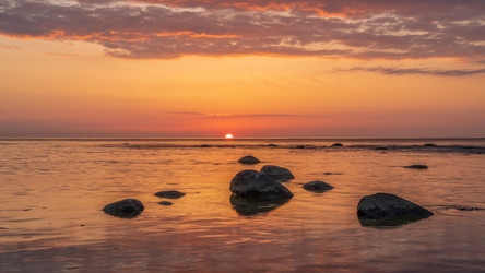 Similar image 21835360