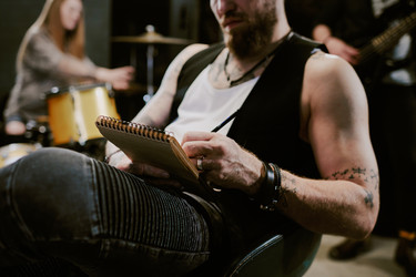 Similar image 21864332