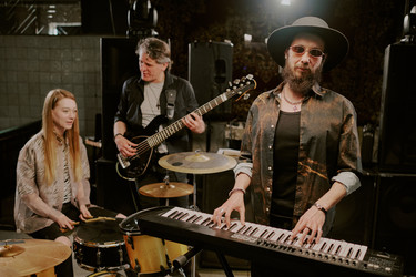 Similar image 21863175