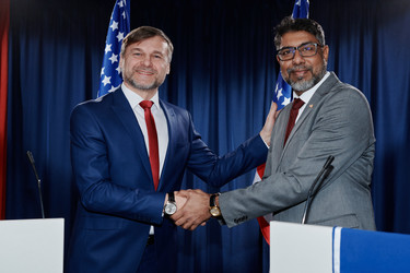 Similar image 21860322