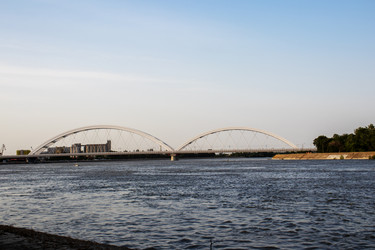 Similar image 21856915