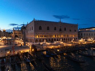 Similar image 21870937