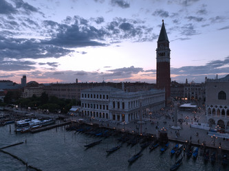 Similar image 21871089