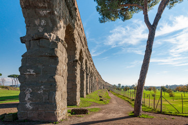 Similar image 21868413