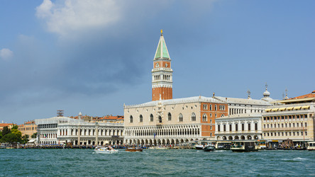 Similar image 21872468