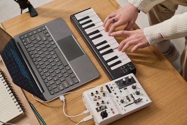 Similar image 21862024