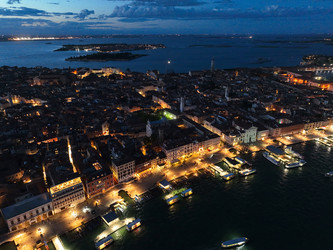 Similar image 21881224