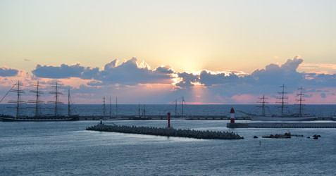 Similar image 21887679