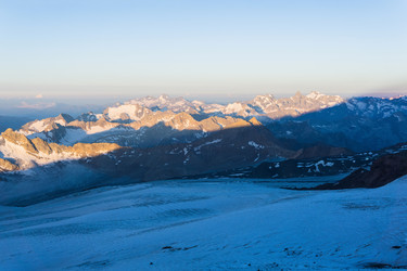 Similar image 21895079