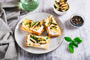 Similar image 21896411