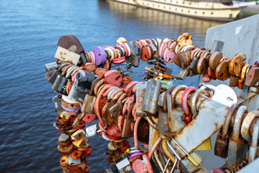 Similar image 21895299