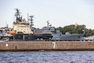 Similar image 21907879