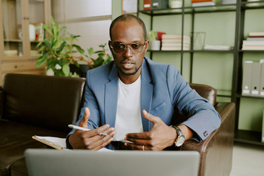 Similar image 21923375