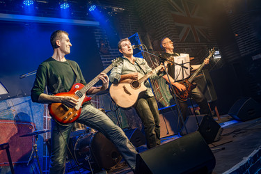 Similar image 21916063