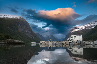 Similar image 21915499