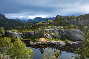 Similar image 21915031